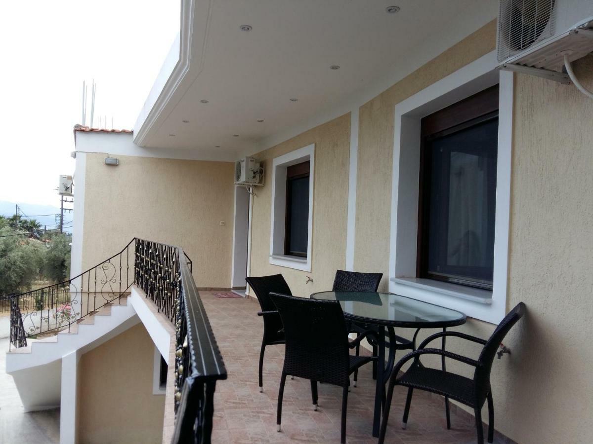 Gougousis Apartments Kaloyiros Εξωτερικό φωτογραφία